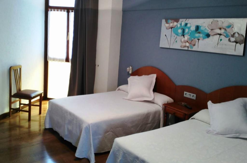 Hotel Urgain Oronoz-Mugaire Exterior photo